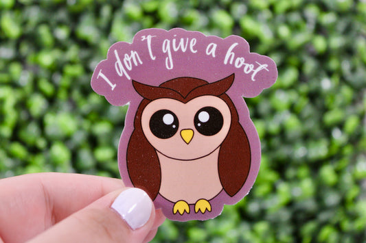 I don’t give a hoot. Cartoon owl with the cutest little eyes saying that he doesn’t give a hoot. Add this personality to your life today!